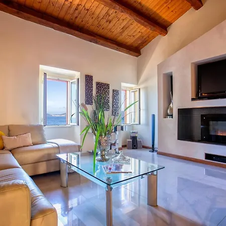 Sardinia Re - Cavour Loft Sea View