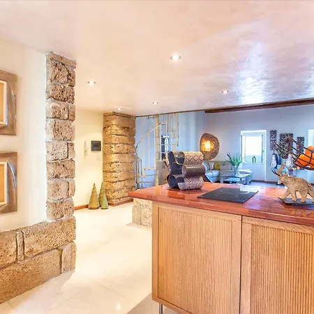 Sardinia Re - Cavour Loft Sea View Apartamento
